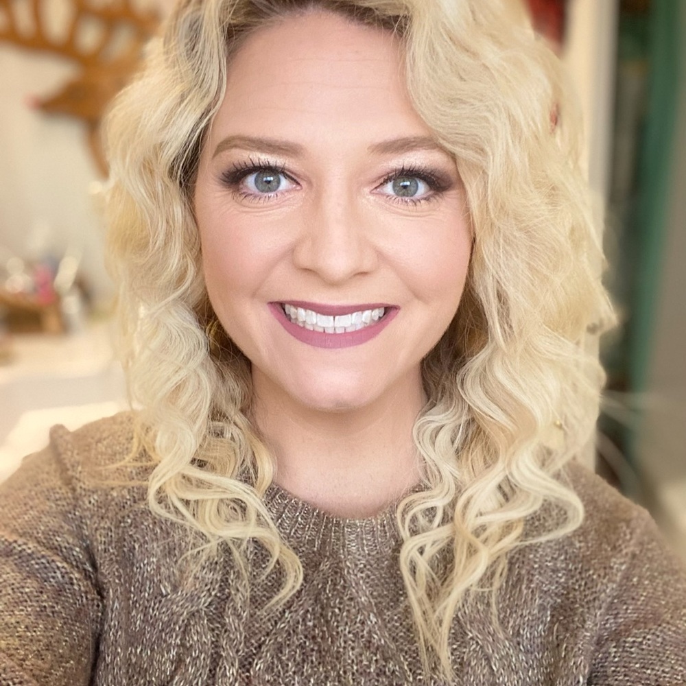 Meet your Posher, Jasmine